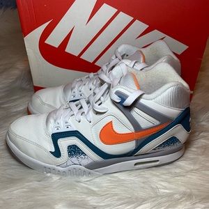Nike Air Tech Challenge 2 M 11